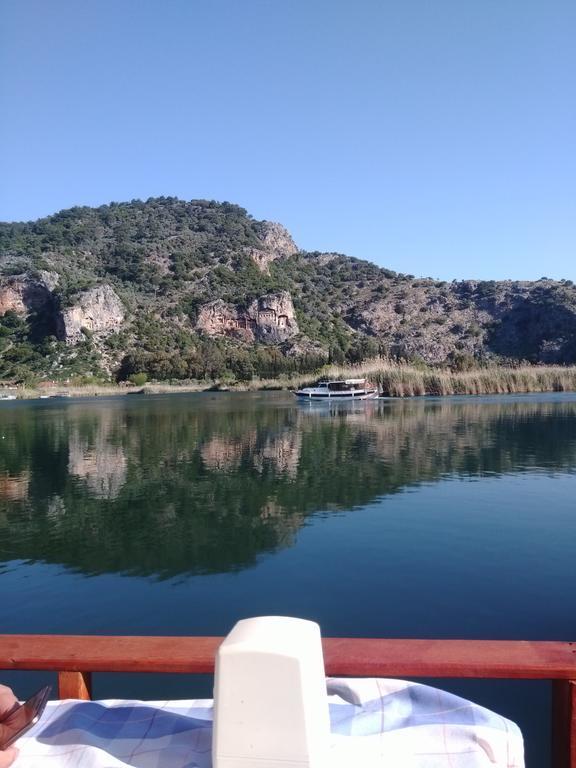 Holiday Hotel Дальян Экстерьер фото