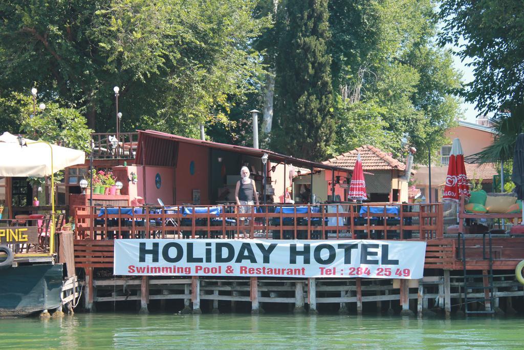 Holiday Hotel Дальян Экстерьер фото