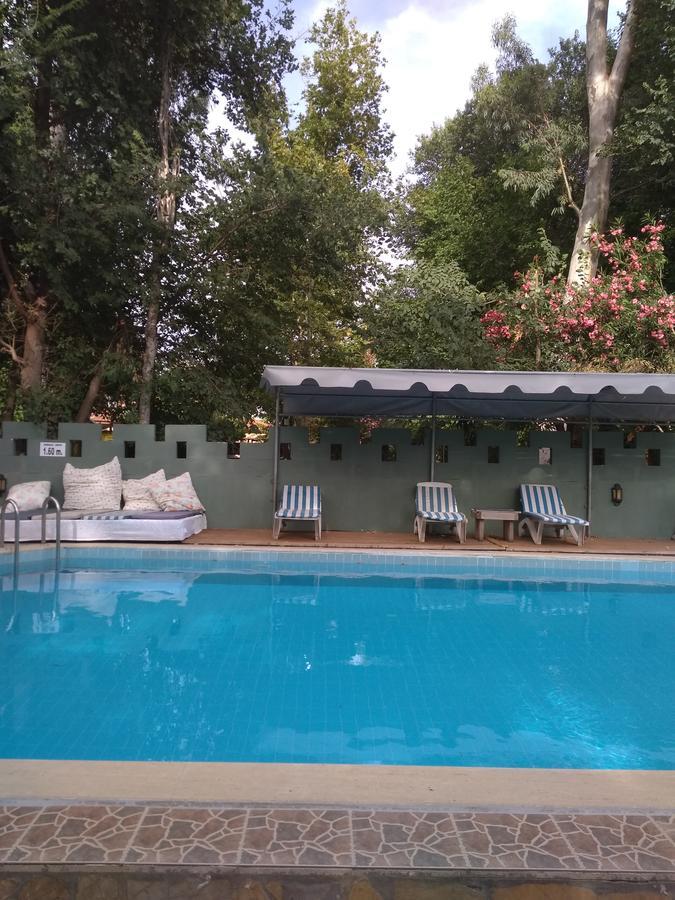 Holiday Hotel Дальян Экстерьер фото
