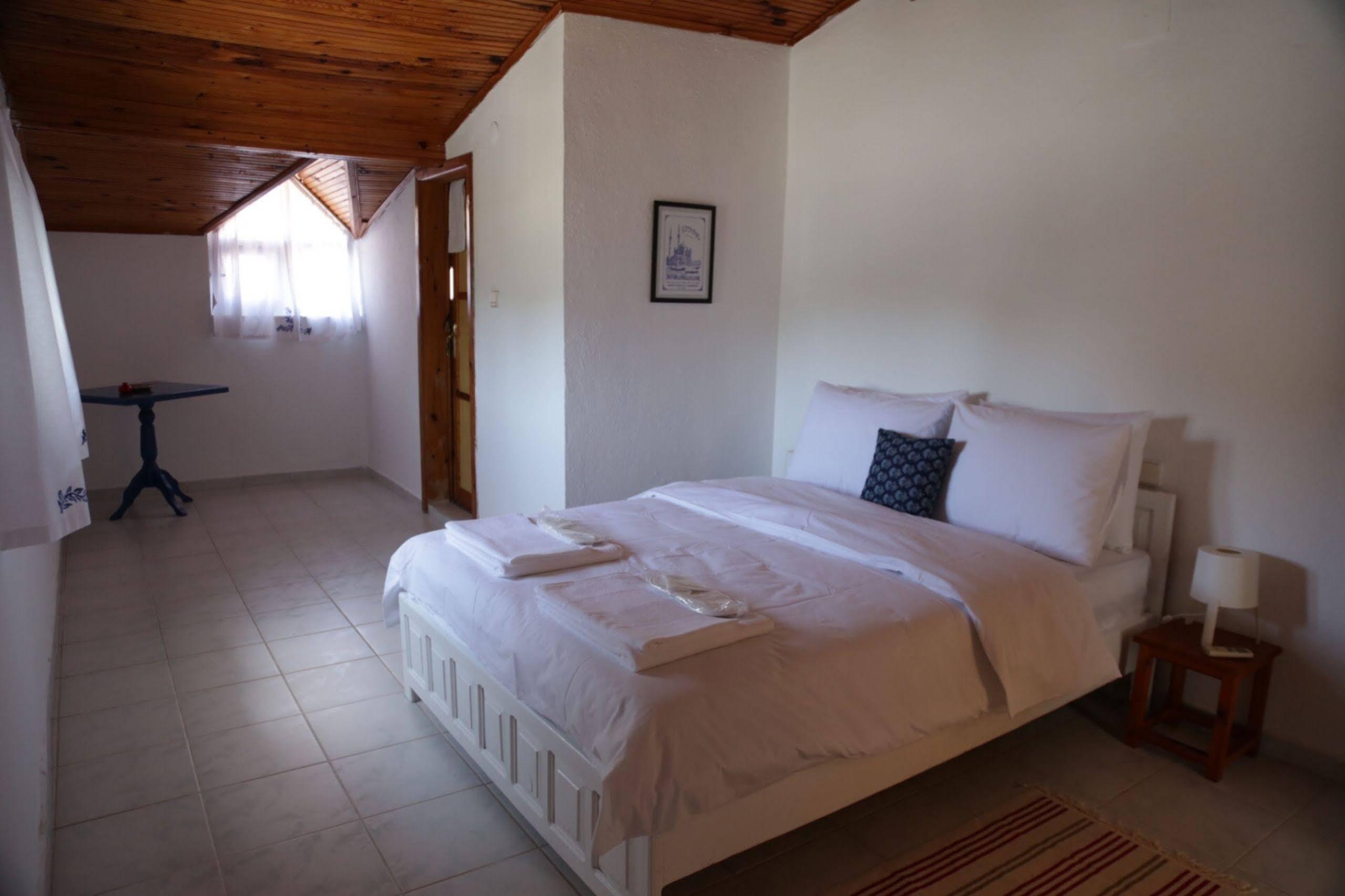 Holiday Hotel Дальян Экстерьер фото